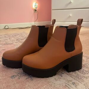 Platform ankle boots